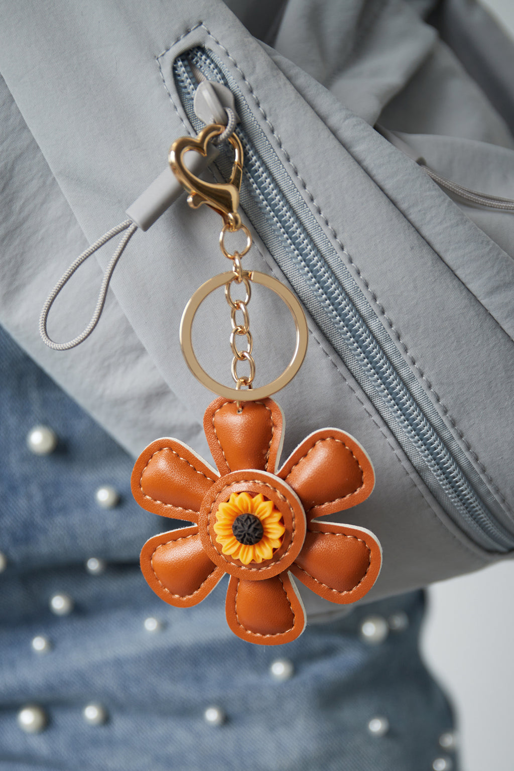 Floral delight pendant