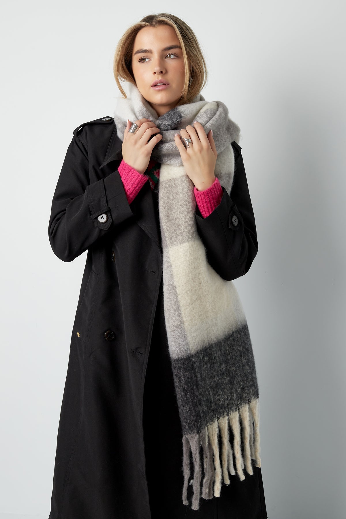 The Elegant Embrace Scarf SERAMODE