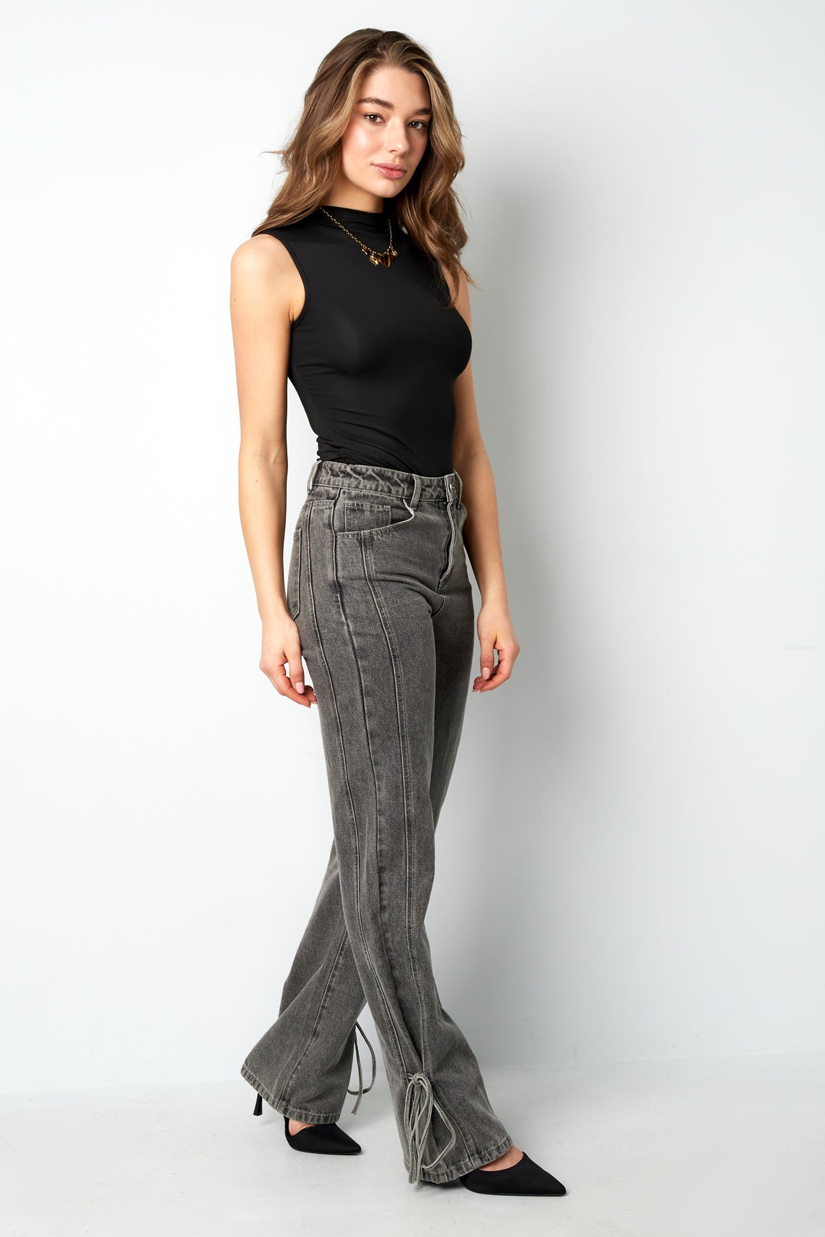 The Knot Detail Jeans SERAMODE