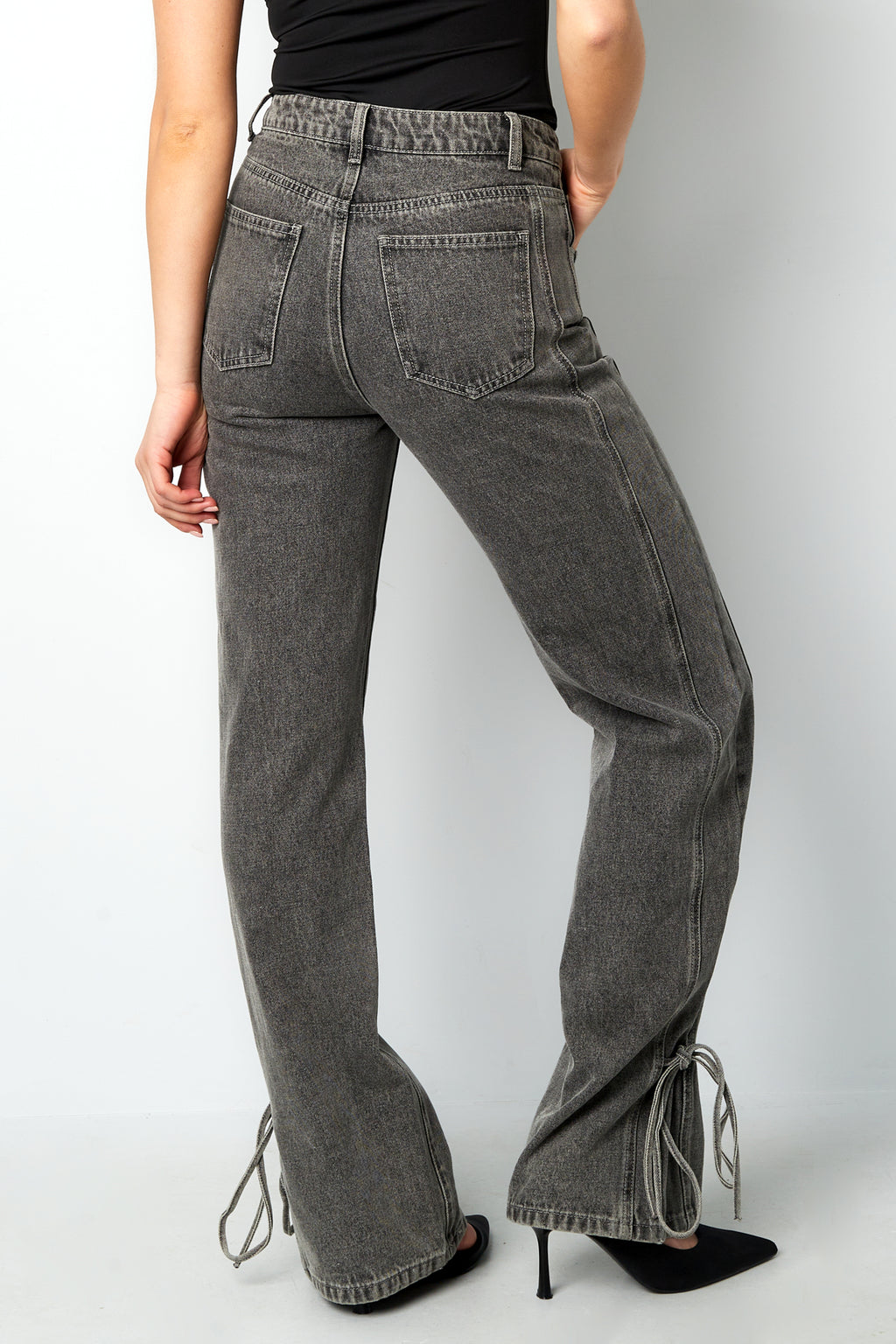 The Knot Detail Jeans SERAMODE
