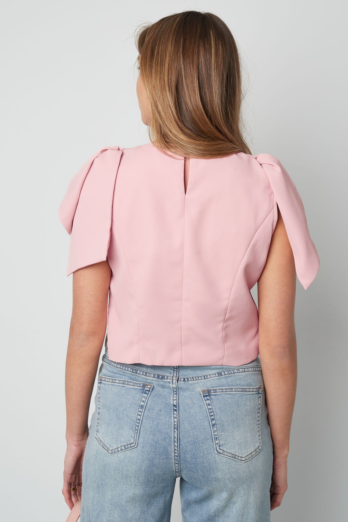 The Ruffle Shoulder Top SERAMODE