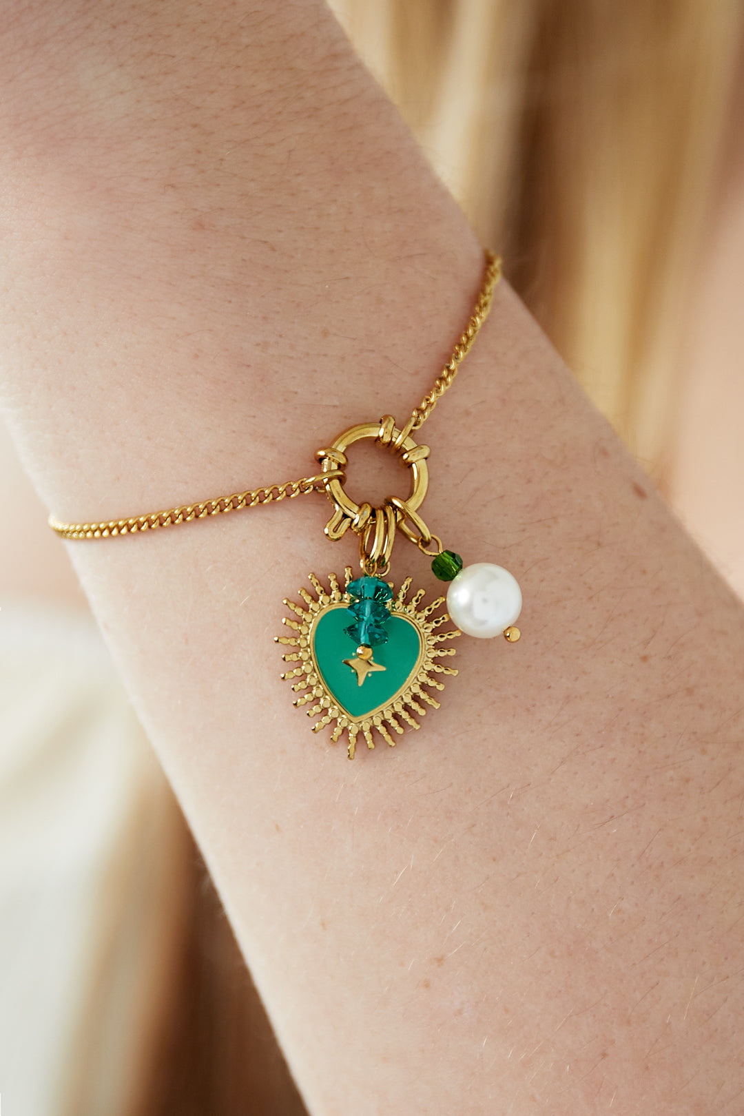 Green heart DIY bracelet