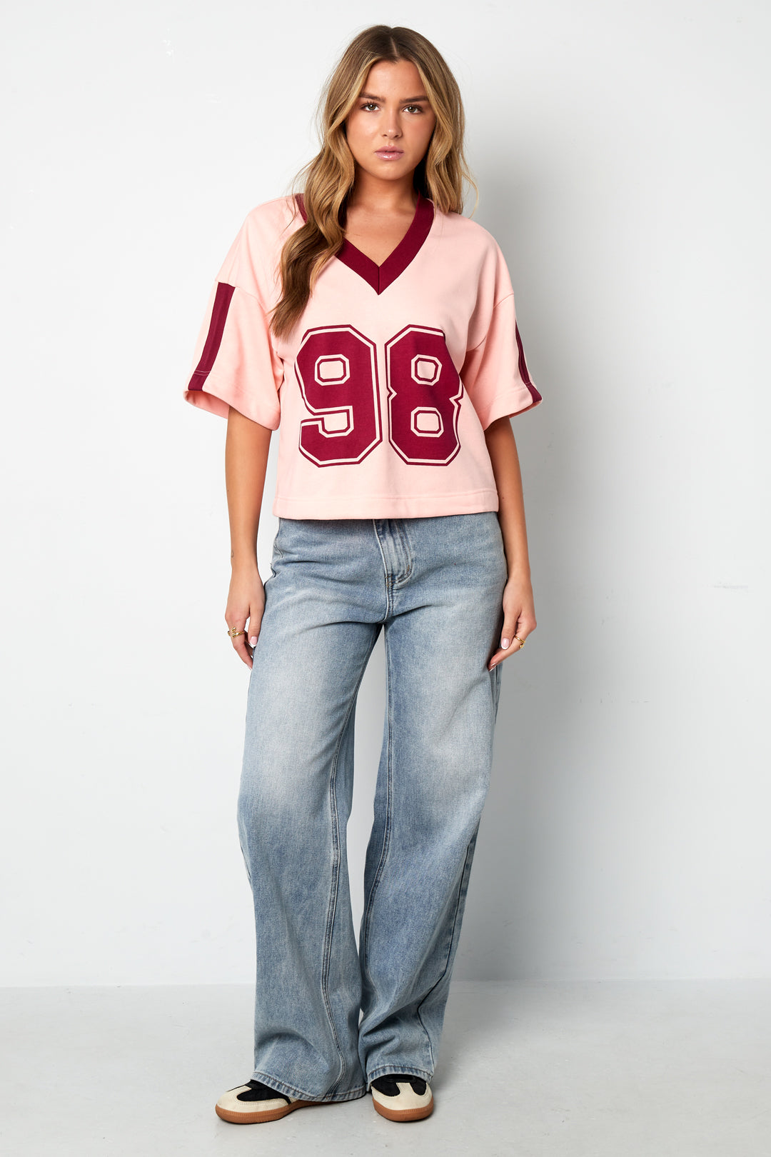 The Sporty V-Neck Tee SERAMODE