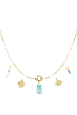 Gouden DIY charm ketting met blauw beertje, hartjes en geometrische charmes