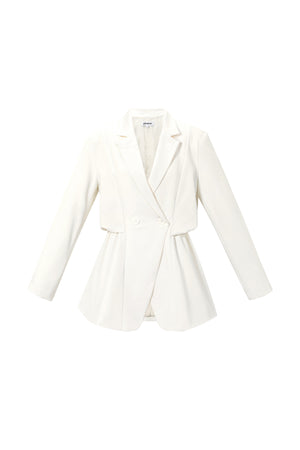 Off-white oversized blazer met ceintuur en brede revers