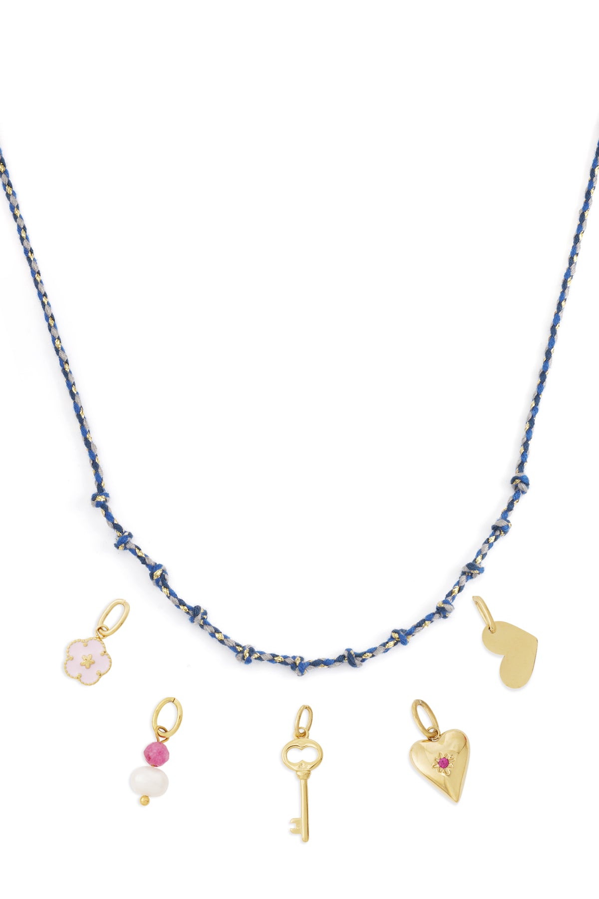 Blauwe katoenen ketting met gouden charmes hart bloem sleutel parel