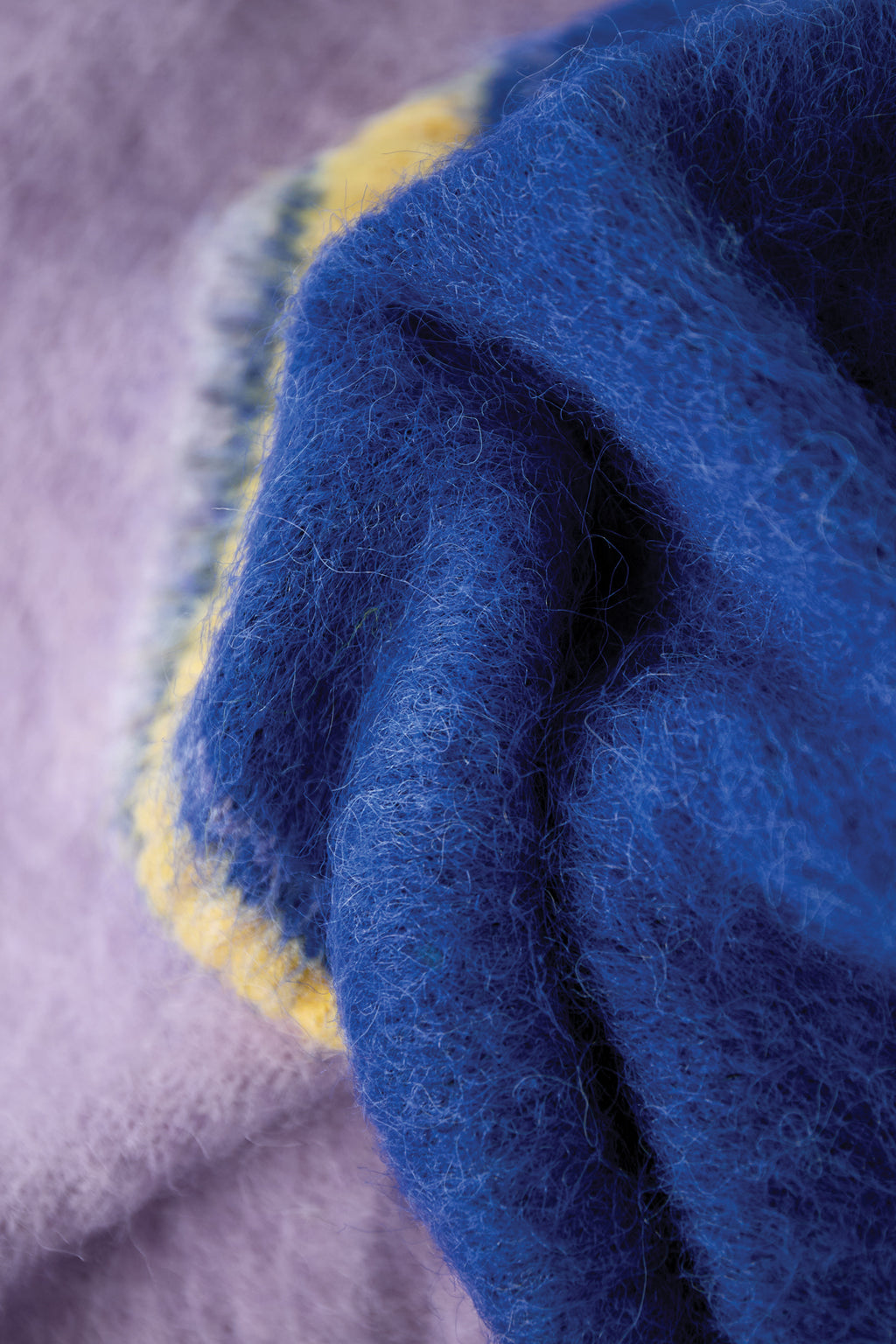 The Color Clash V-Neck Sweater SERAMODE