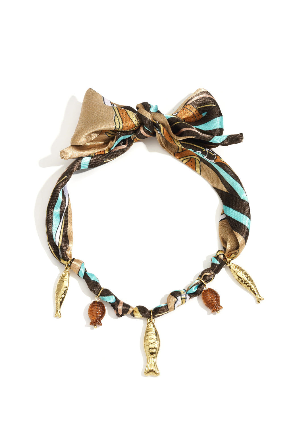 Lange goudkleurige ketting met polyester strik vol vis print en gouden vis charmes