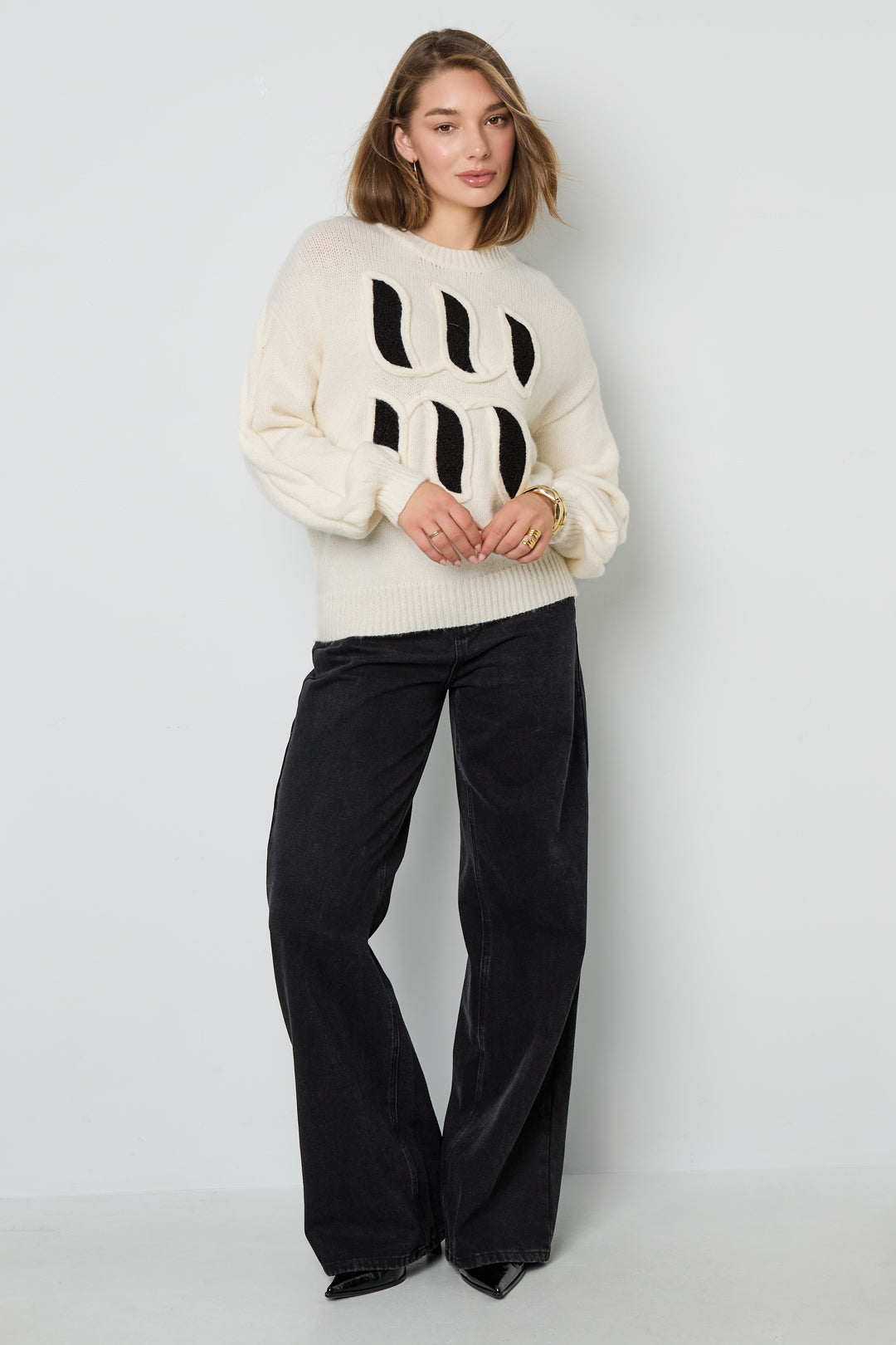 The Letters Knit Sweater SERAMODE