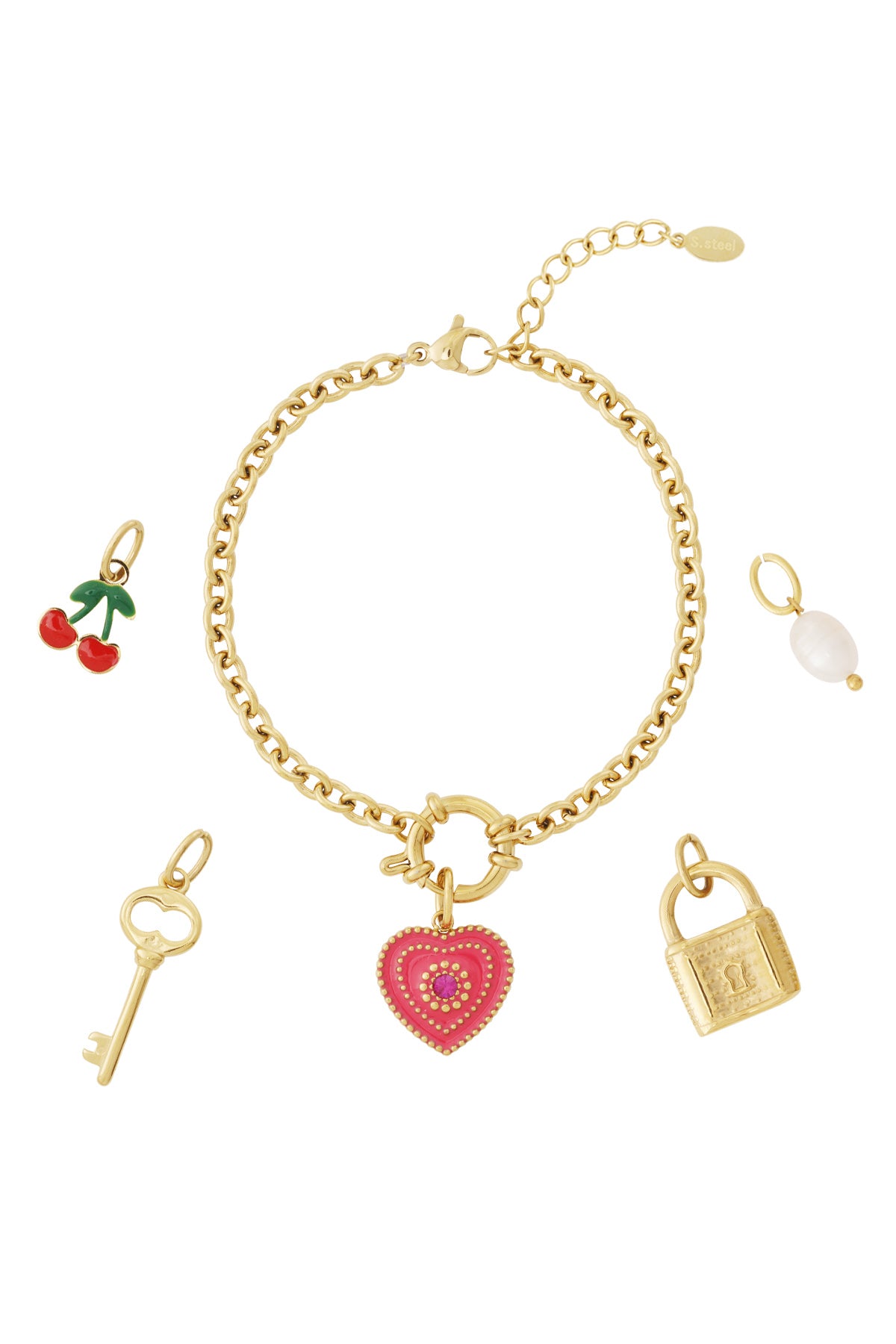 Gouden schakelarmband met kersen slot sleutel en hart bedels van emaille
