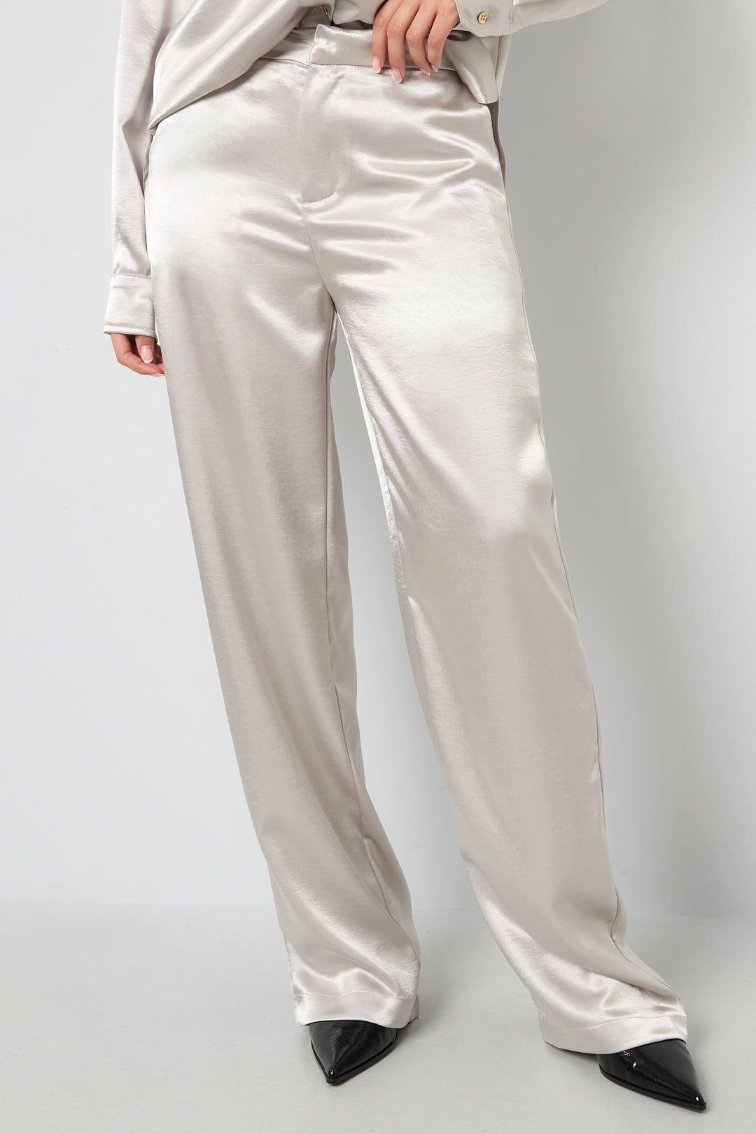 The Classic Straight Pants SERAMODE