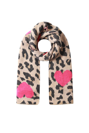 Camel kleurige sjaal met leopardprint patroon en roze hart accenten