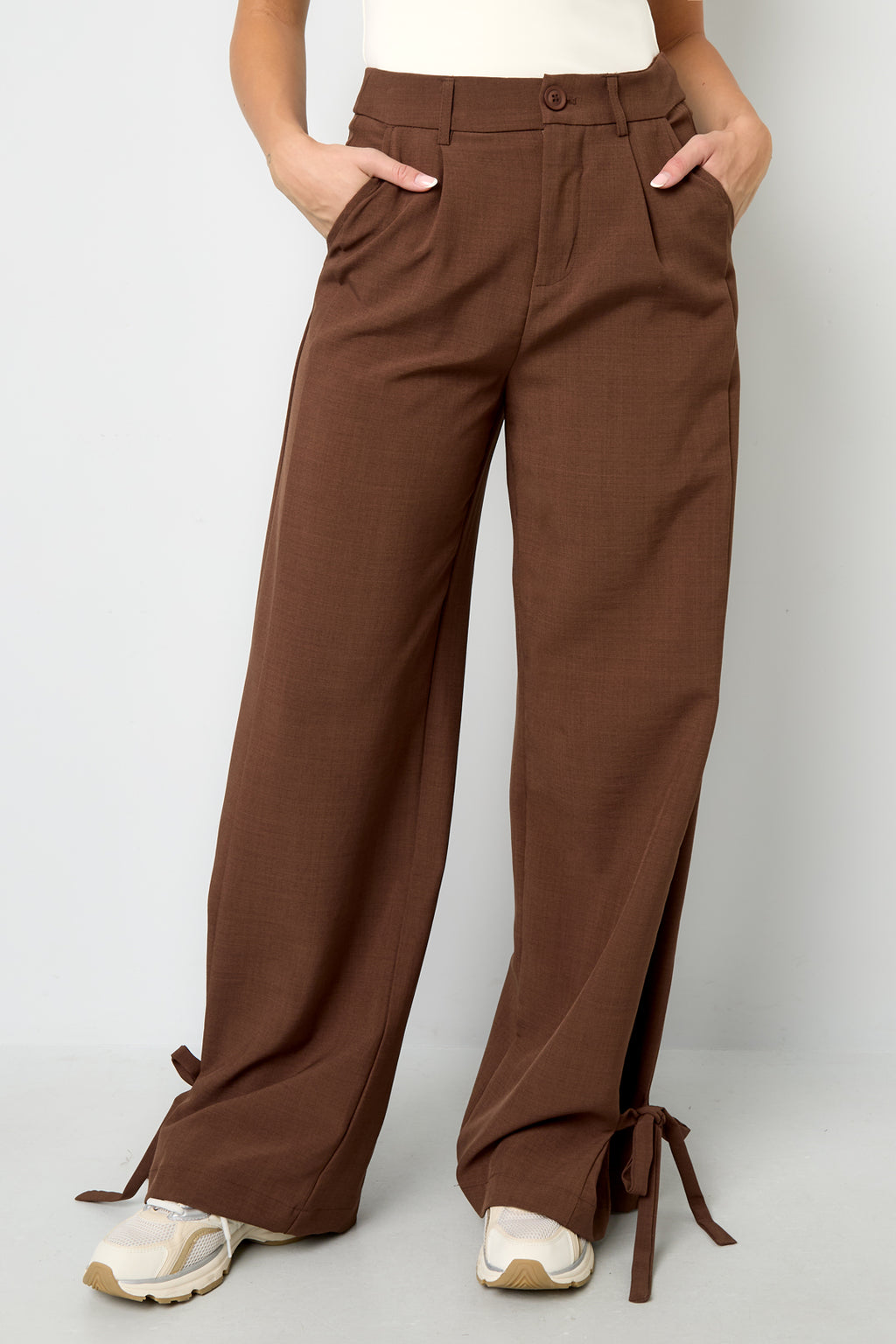 The Tie-Up Straight Pants SERAMODE