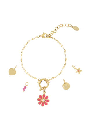 Gouden charm armband set met roze bloem hanger en verschillende verwisselbare charmes
