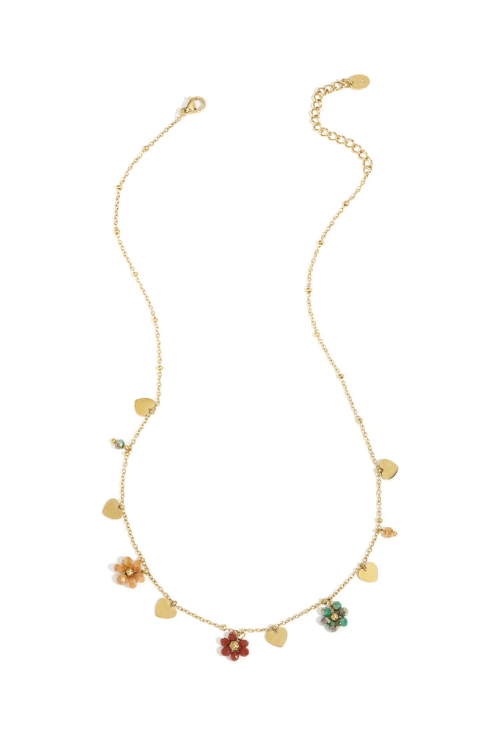 Gouden ketting met kleurrijke bloem charmes en hart hangers in verschillende tinten