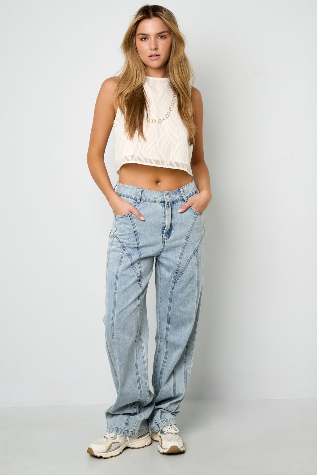 The Light Wash Jeans SERAMODE