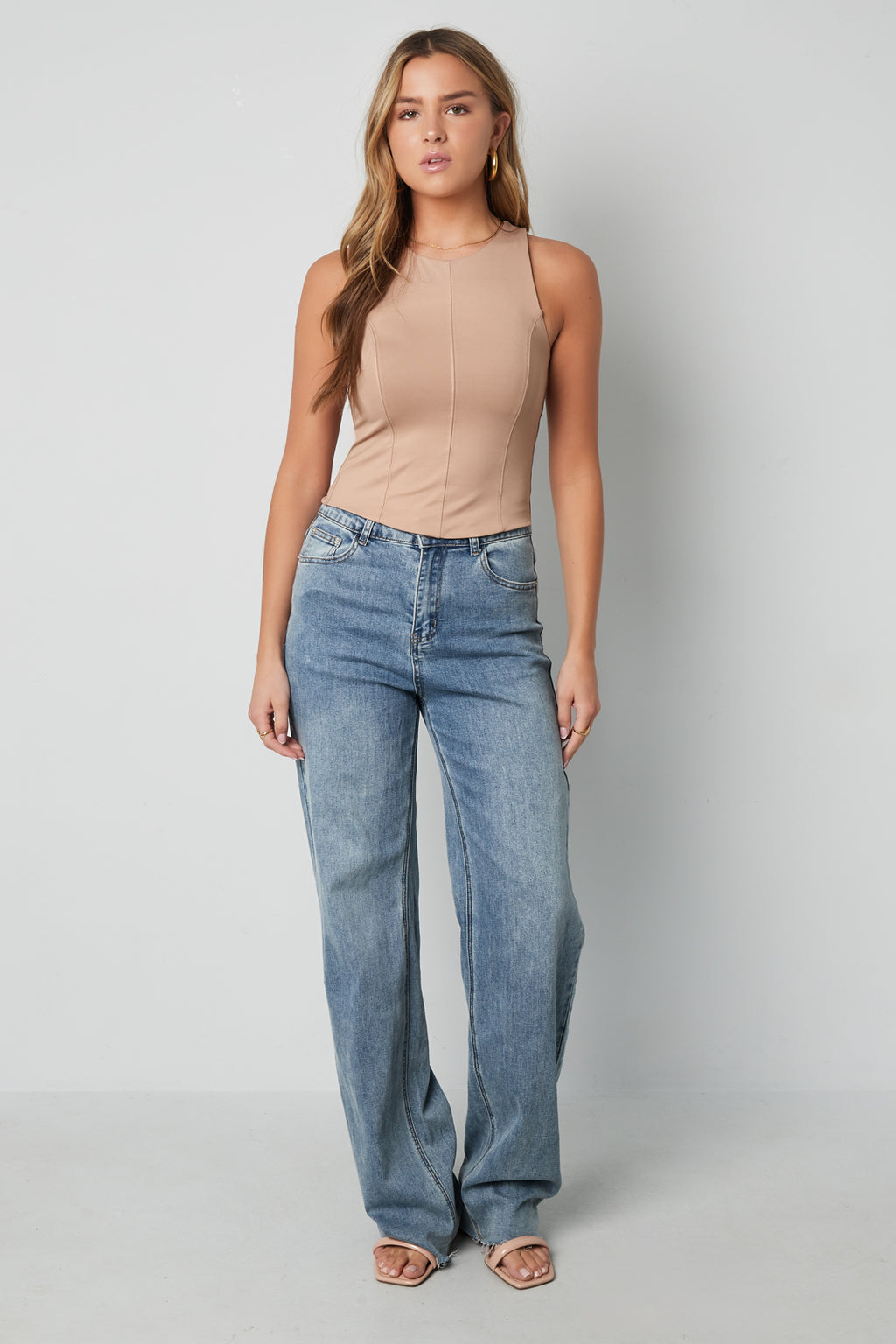 The Basic Sleeveless Top SERAMODE