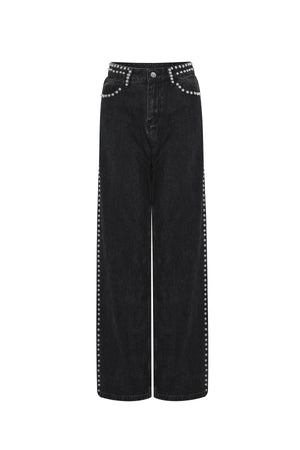 Zwarte rechte jeans met metalen studs langs de zijnaden en zakken
